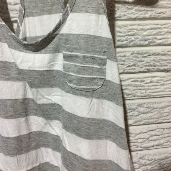Tank top - Picture 2 of 3