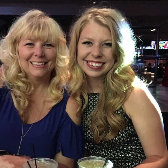 Meet your Posher, Rachelle - Picture 3 of 4