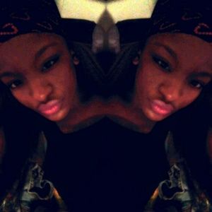 Meet your Posher, Dominique