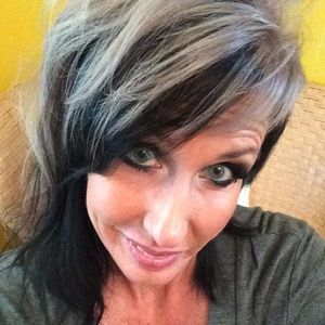 Meet your Posher, Sherry lee