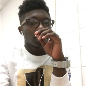 Meet your Posher, Makiel