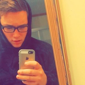 Meet your Posher, Evan