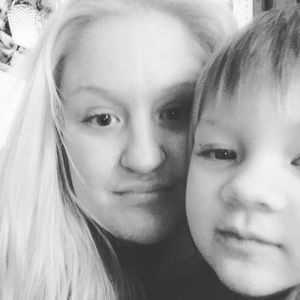 Meet your Posher, Holly