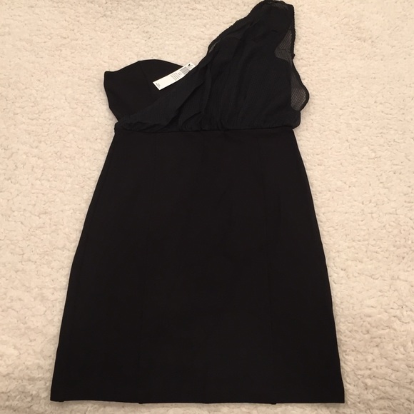 NWT linQ Black Dress