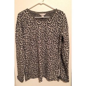 Oversized leopard print sweater