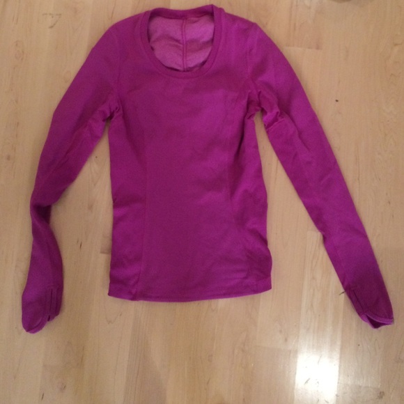 Magenta lulu lemon running shirt