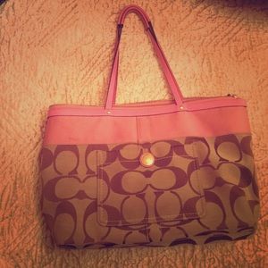 Coach shoulder bag