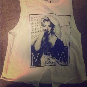 Marilyn Monroe crop top