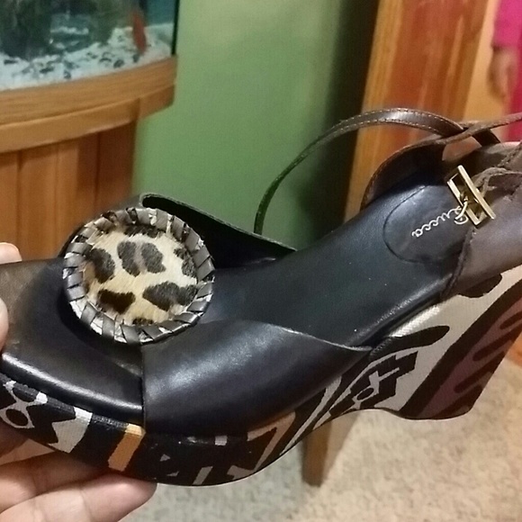 Tribal wedges!
