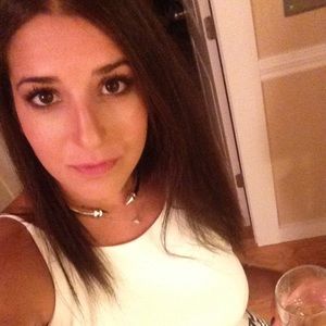 Meet your Posher, Liz