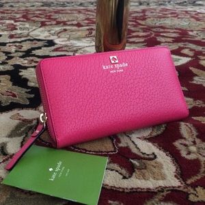 NWT Kate Spade clutch wallet