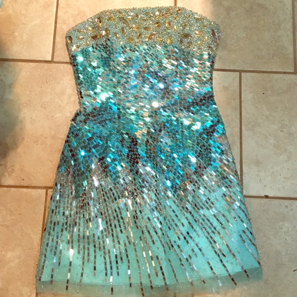 Sherri Hill pageant / prom dress. Lots of bling!! - Picture 2 of 4