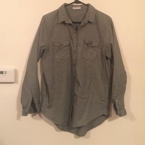 Green/gray button up shirt