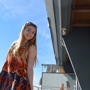 Meet your Posher, Danni jo