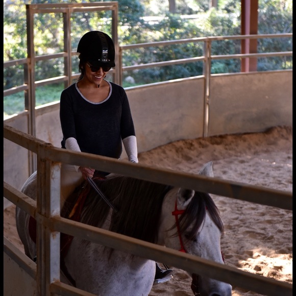 Meet your Posher, Amilda - Picture 1 of 1