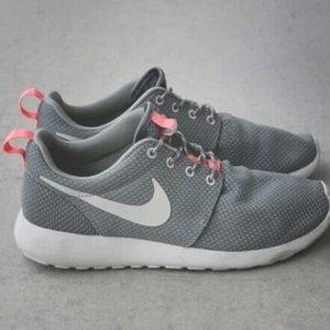 Women's Nike Roshe