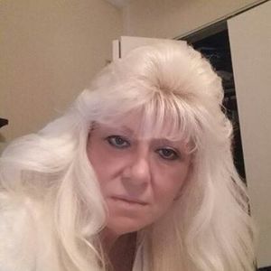 Meet your Posher, Toni