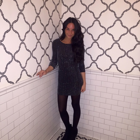 Meet Your Posher! - Picture 2 of 3