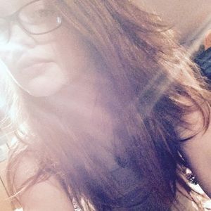 Meet your Posher, Halie