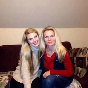 Meet your Posher, Stefanie