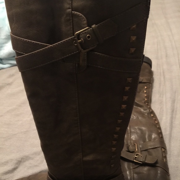 Riding boots. - Picture 2 of 4