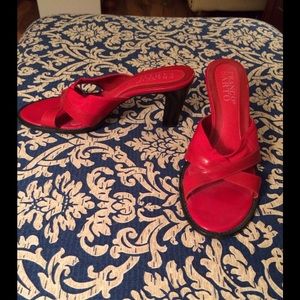 Size 9.5 Franco Sarto red pumps.