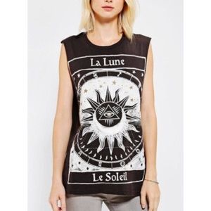 La Lune Le Soleil Muscle Tee