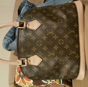 LV purse