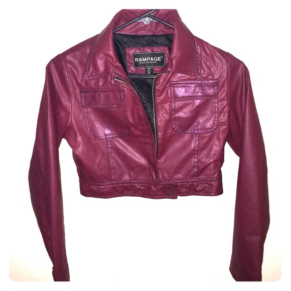 Crop leather jacket