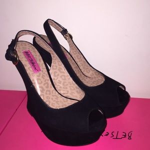Betsey Johnson Wedges