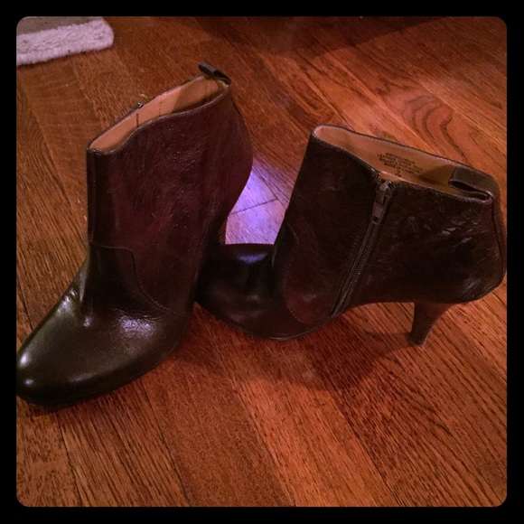 Brown Leather Nine West Ankle Boots - Picture 1 of 4