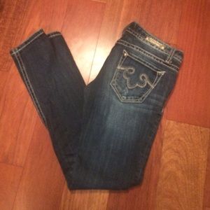 Lightly distressed skinny jeans