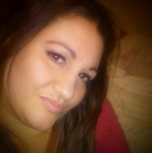 Meet your Posher, Annette - Picture 2 of 4