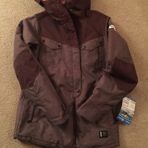 Nike sb snowboarding jacket