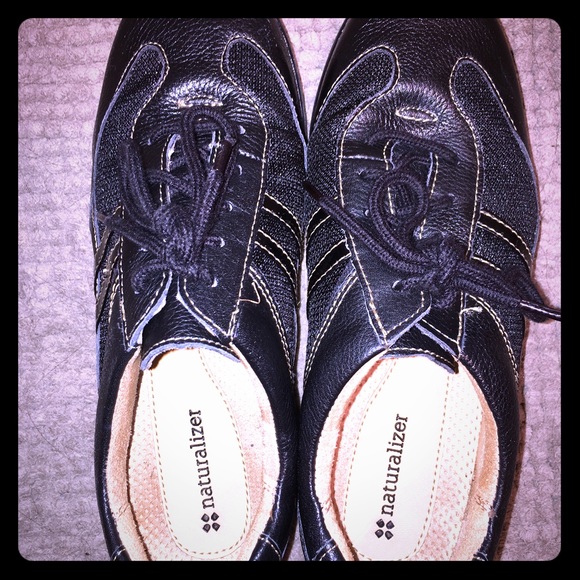 Black walking shoes