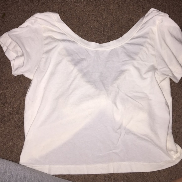 Super cute and comfy crop top!