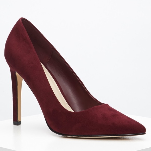 Pointed Faux Suede Pumps 👠