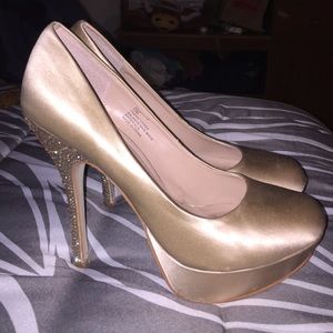 STEVE MADDEN HEELS
