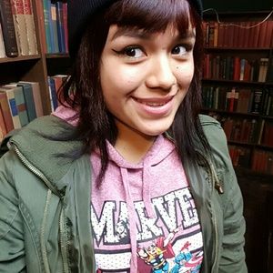 Meet your Posher, Mayra