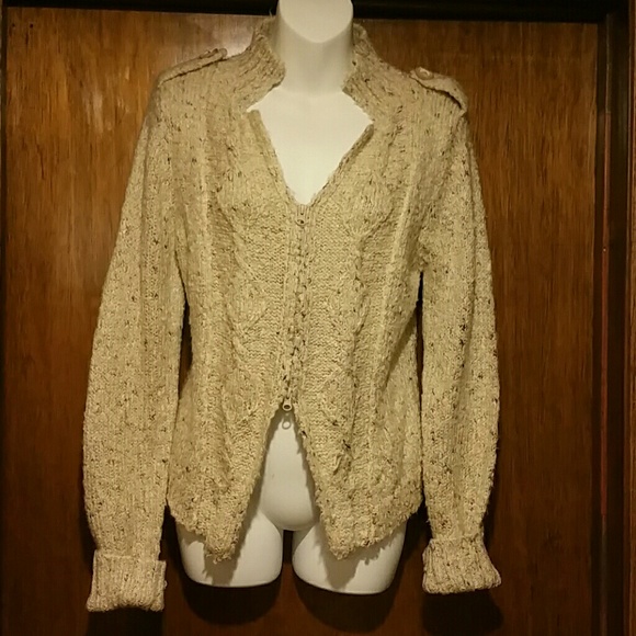 Bke sweater