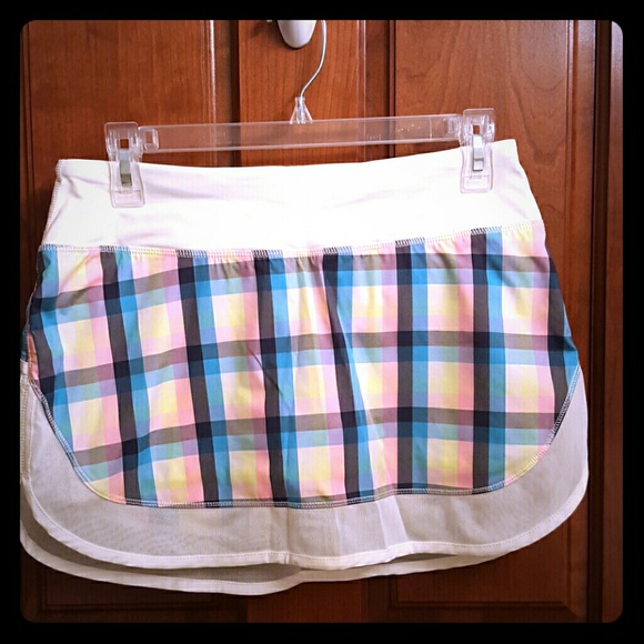 Lululemon Hotty hot skort sz 6