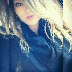 Meet your Posher, April