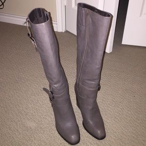 Grey boots with heels! Never worn