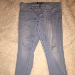 Light Wash Denim Jegging