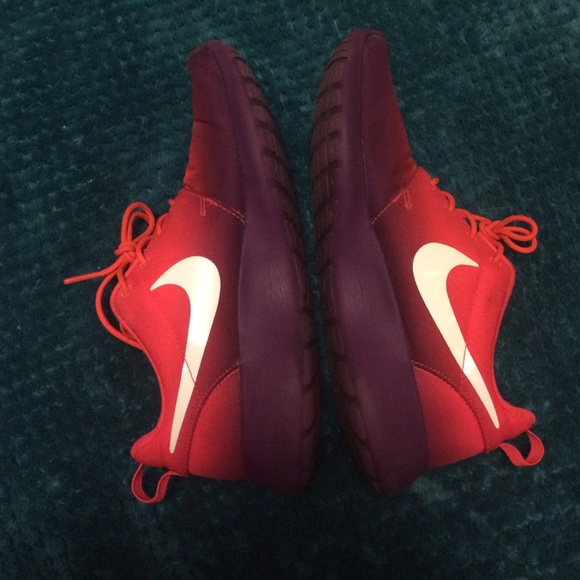 Nike Roshe Runs💜