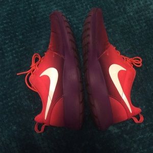 Nike Roshe Runs💜