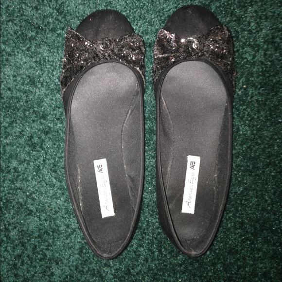 American eagle black flats