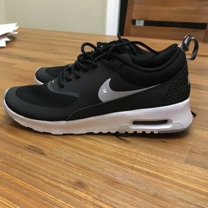Brand Nike new air maxes!