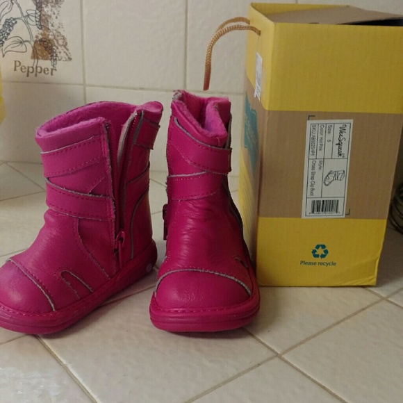 Wee squeak shoes