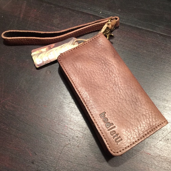 NWT Bedstu Joey Brown leather phone case/wallet